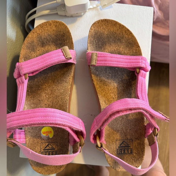 Reef cushion rim high platform Pink and Tan Sandals sz 8.5 - Picture 2 of 6